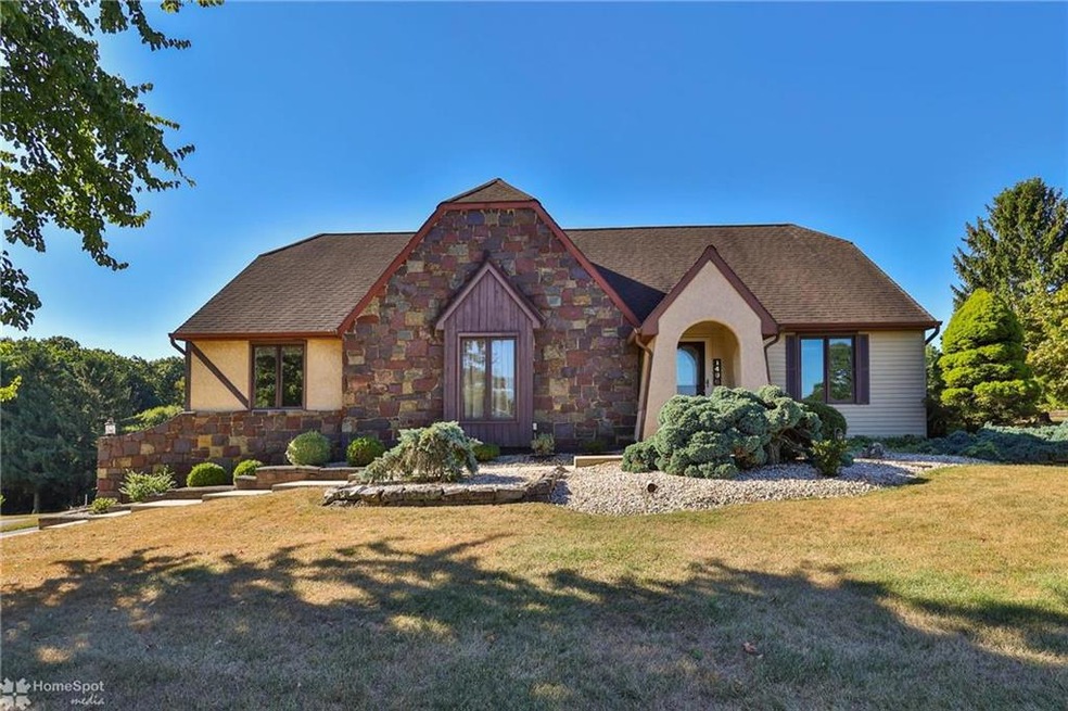 1406 Thomas Dr, Coplay, PA 18037 - photo 1