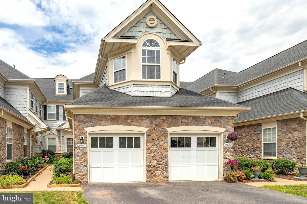 13960 Greendale Dr unit 15, Woodbridge, VA 22191 - photo 1