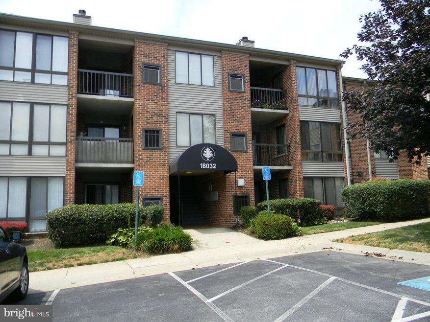 18032 Chalet Dr unit 202, Germantown, MD 20874 - photo 1