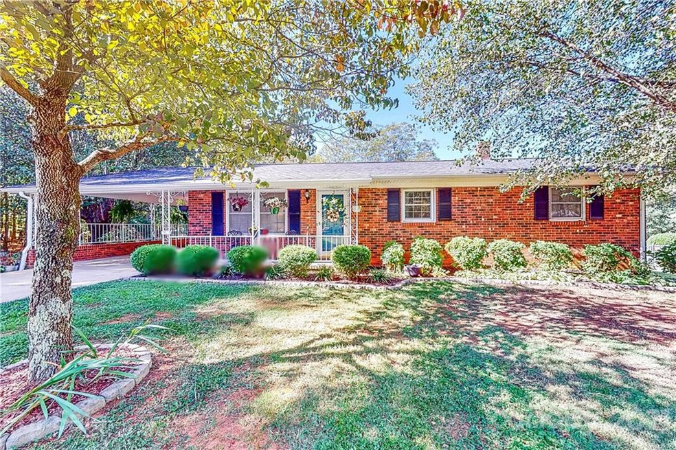 121 Devon Ln, Statesville, NC 28625 - photo 1