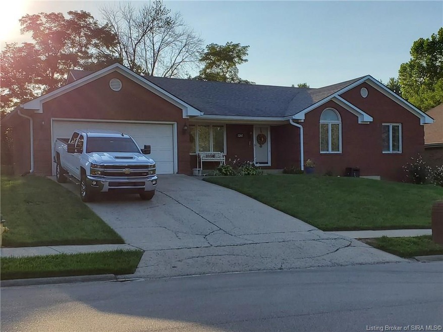 3207 Rolling Creek Dr, New Albany, IN 47150 - photo 1