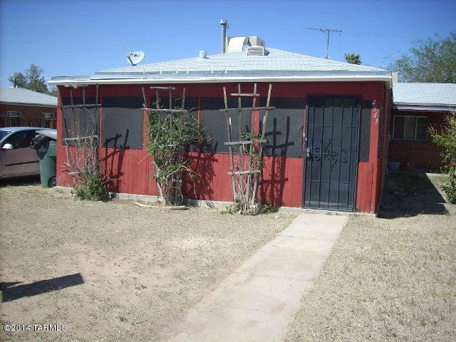 4641 E 17th St, Tucson, AZ 85711 - photo 1