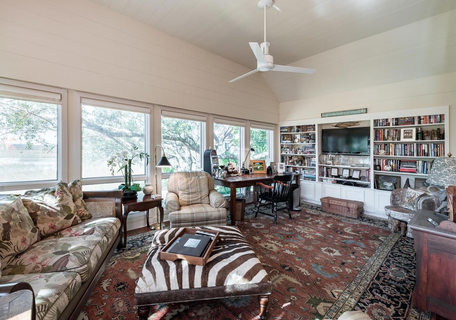 1017 Embassy Row Way Seabrook-large-011-