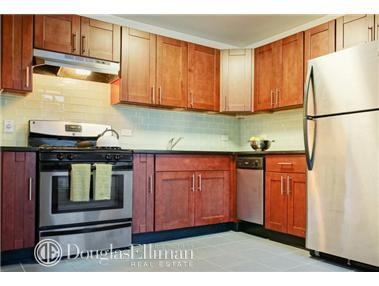 700 W 192nd St unit 514, New York, NY 10040 - photo 1