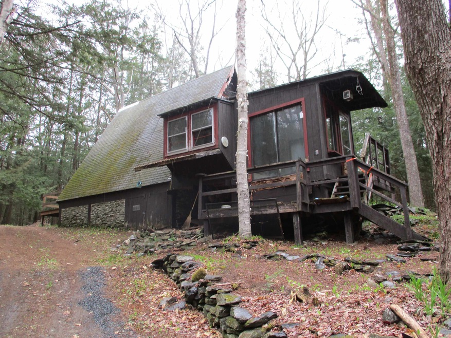 73 Mountain View Rd, Putney, VT 05346 - photo 1