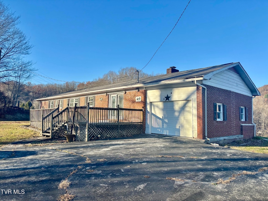 10027 Rellim Dr Rd, Coeburn, VA 24230 - photo 1