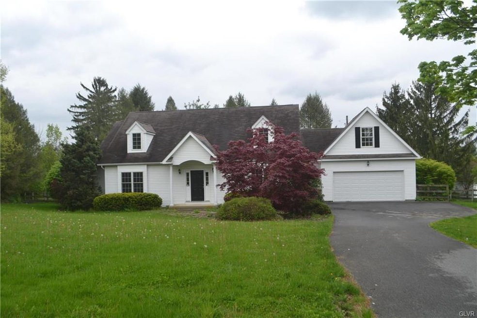 1418 Valley View Cir, Orefield, PA 18069 - photo 1