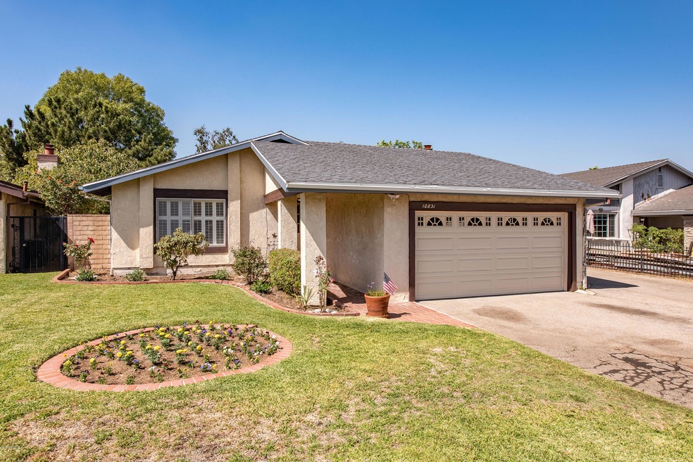 10831 Leolang Ave Sunland-2