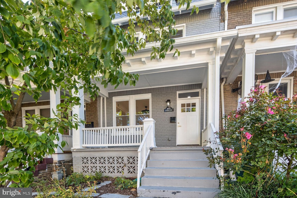 1607 D St NE, Washington, DC 20002 - photo 1