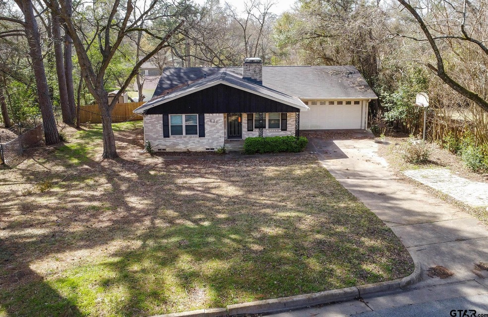 821 821 Haden, Tyler, TX 75701 - photo 1
