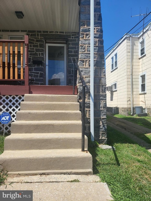 118 N Fairview Ave, Upper Darby, PA 19082 - photo 1