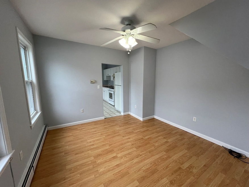 155 E Central St unit R, Franklin, MA 02038 - photo 1