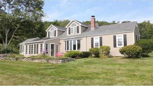 87 Lakeside Dr, Monson, MA 01057 - photo 1