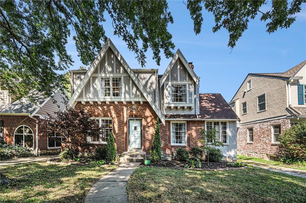 Welcome to 624 E 74th Street