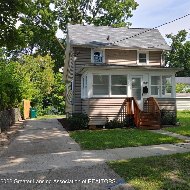 1308 W Ionia St, Lansing, MI 48915 - photo 1