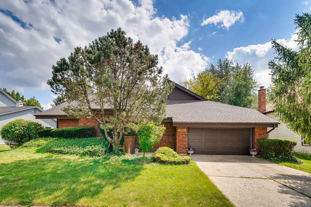 1850 Princeton Cir, Naperville, IL 60565 - photo 1