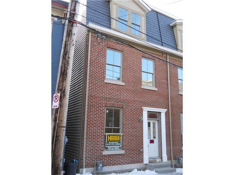 Exterior Front. Welcome to 27 Jacksonia St, histor