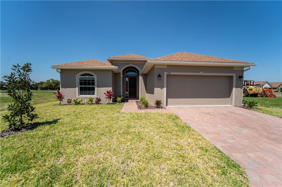 1335 Oakmont Dr, Winter Haven, FL 33884 - photo 1