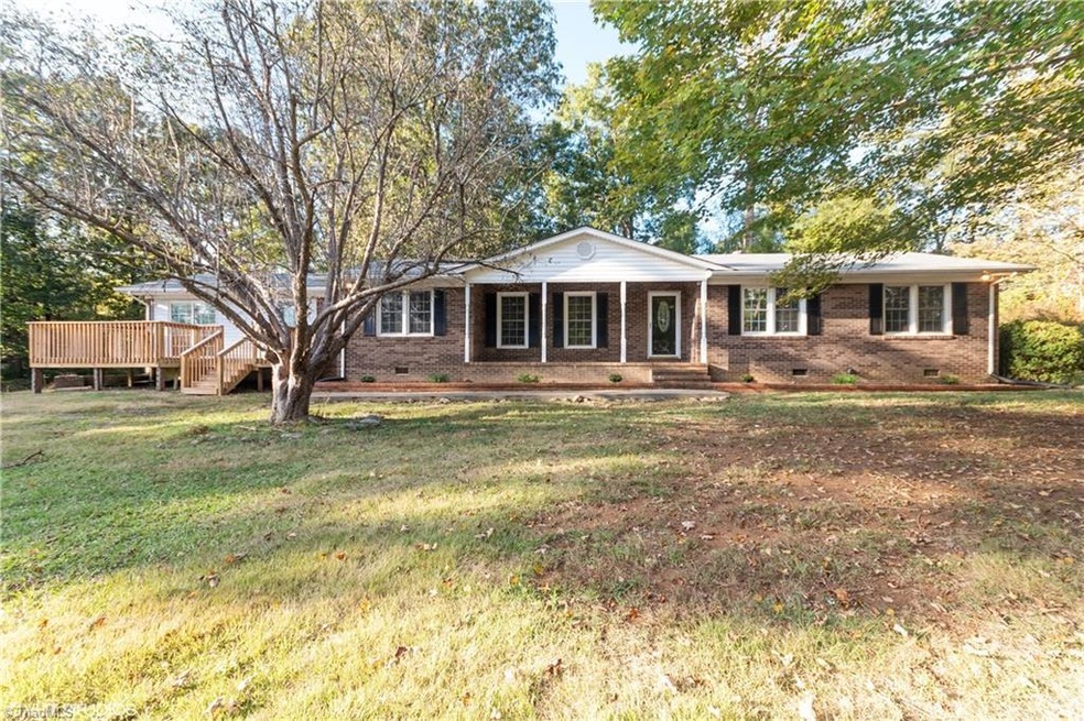 3272 Walker Dr, Asheboro, NC 27205 - photo 1