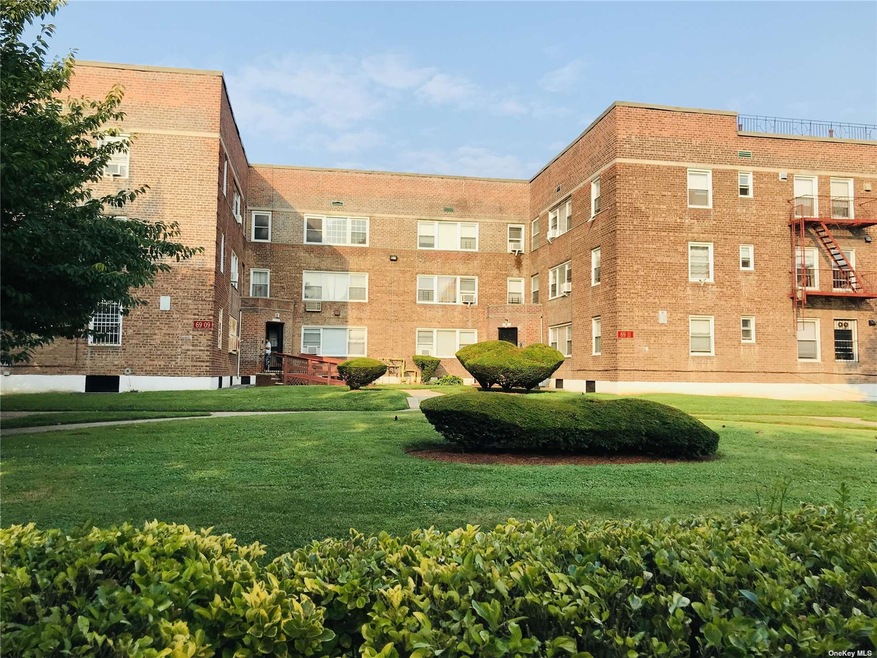 6909 138th St unit 2C, Flushing, NY 11367 - photo 1