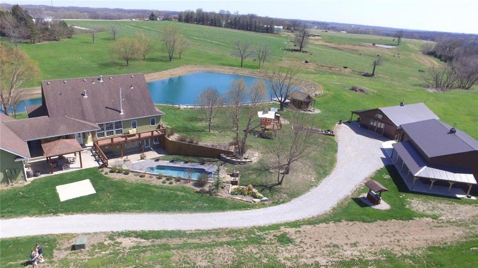 POOL SIDE, LAKE SIDE.  THIS IS A LITTLE PIECE OF P