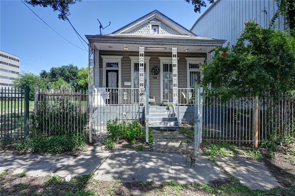 738 S Norman C Francis Pkwy, New Orleans, LA 70119 - photo 1