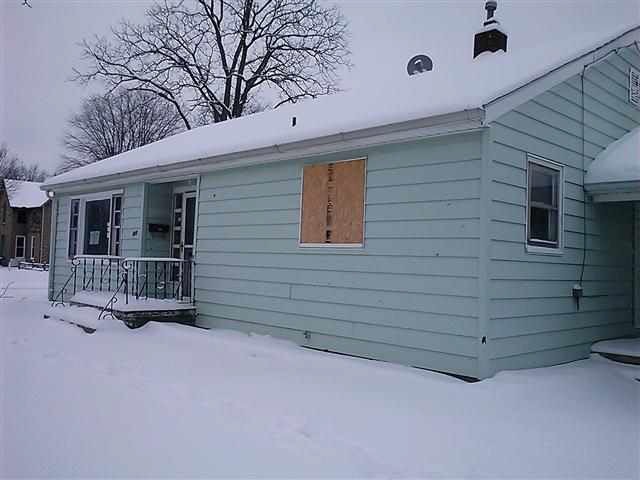 1902 Lane Ave, Elkhart, IN 46516 - photo 1