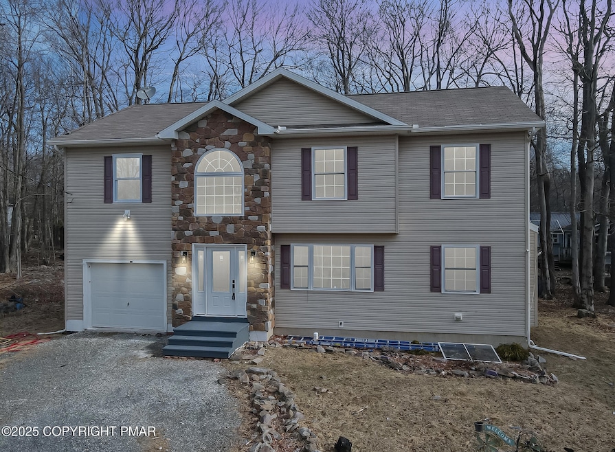 7500 Crestview Dr, Tobyhanna, PA 18466 - photo 1