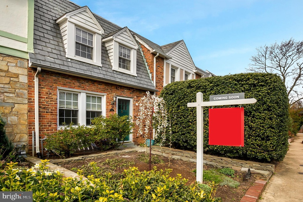 2164 N Brandywine St, Arlington, VA 22207 - photo 1