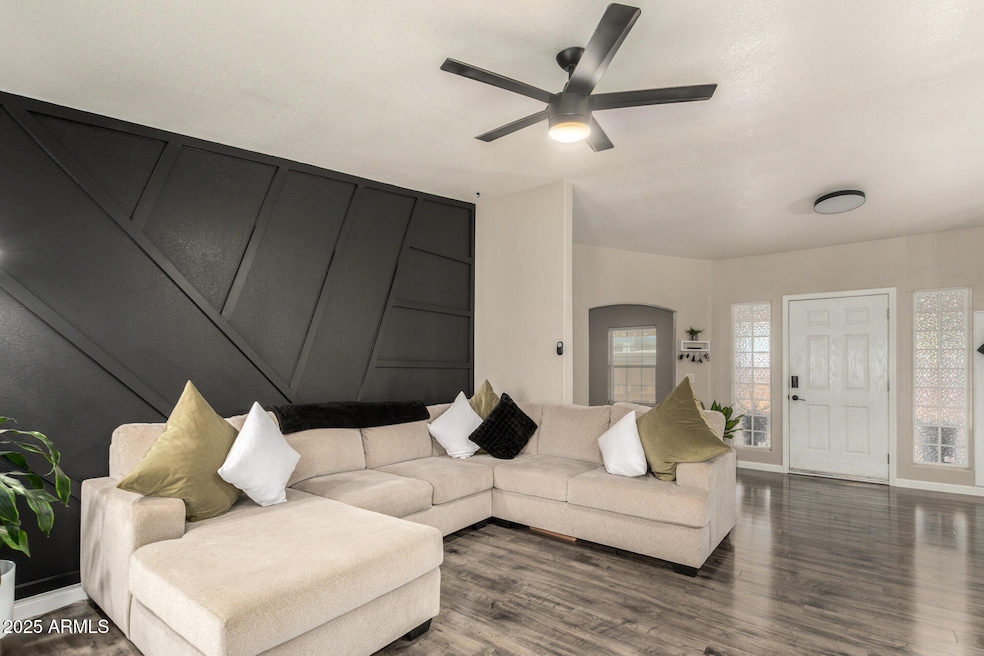 9460 E Escondido Ave, Mesa, AZ 85208 - photo 1