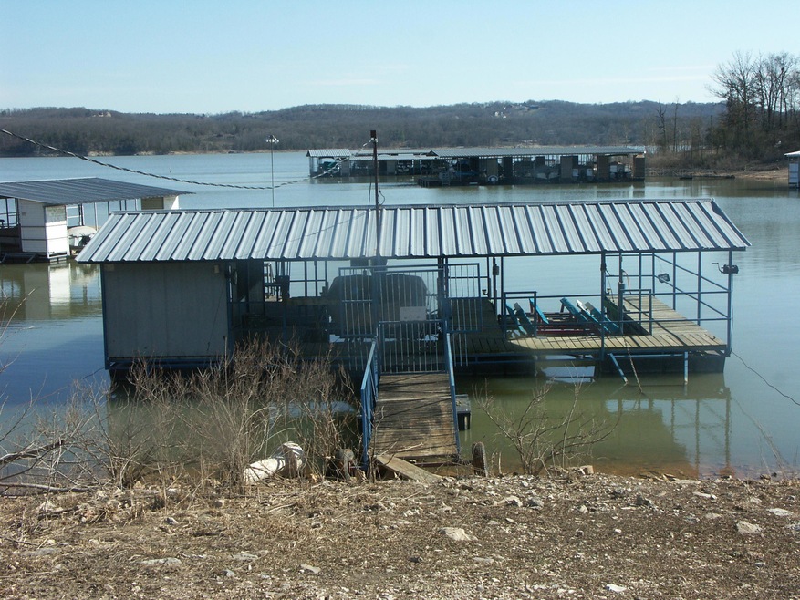 127 Chinook Ln, Kimberling City, MO 65686 - photo 1