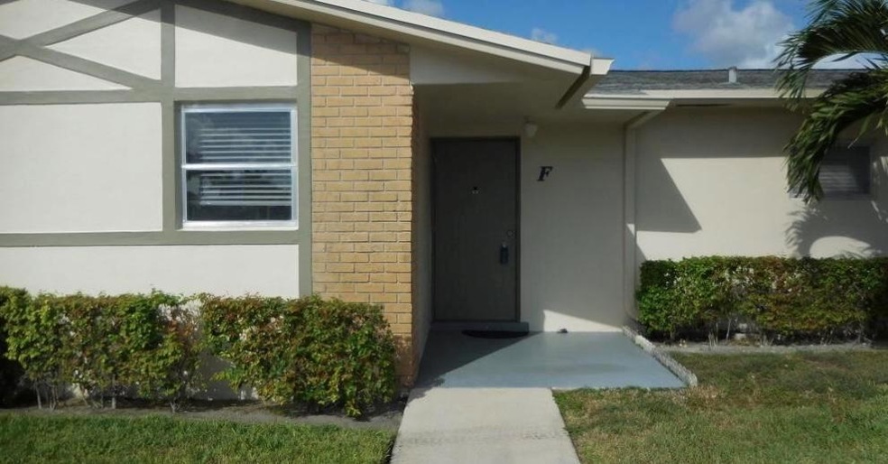 2561 Emory Dr W unit F, West Palm Beach, FL 33415 - photo 1