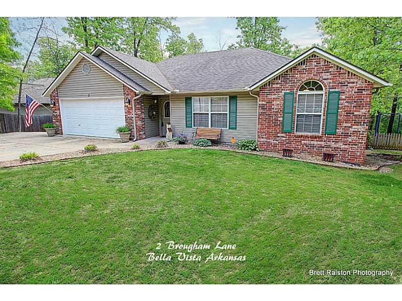Exterior Front. Great corner lot close to Metfield pool, playground, golf course, Bentonville schools and trails
