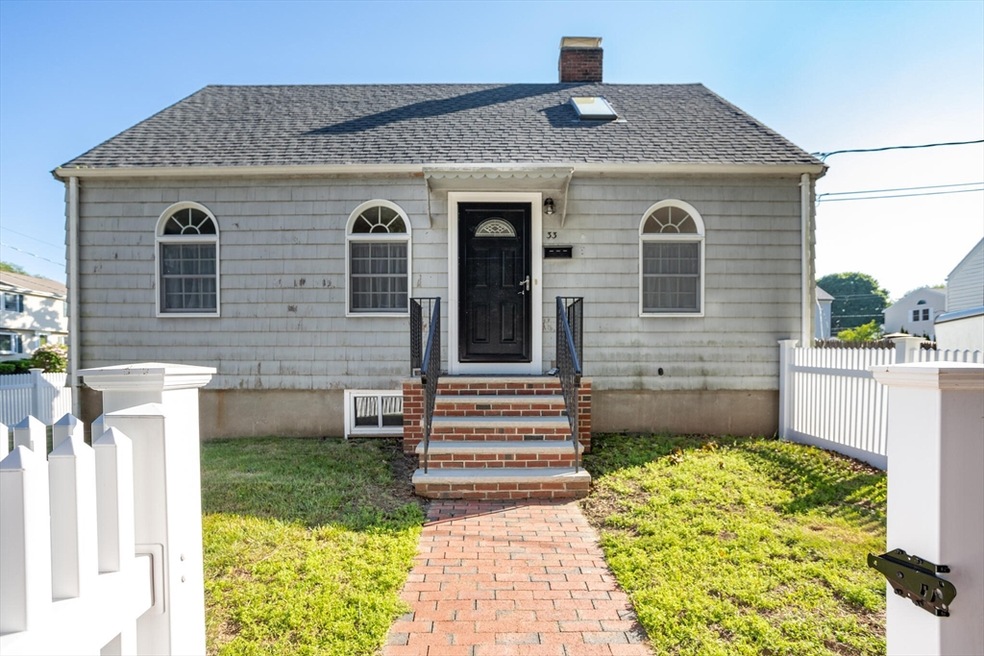 33 Cedar Grove Ave, Peabody, MA 01960 - photo 1