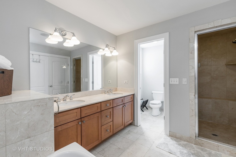 4826 N Damen Ave unit 3, Chicago, IL 60625 - photo 1