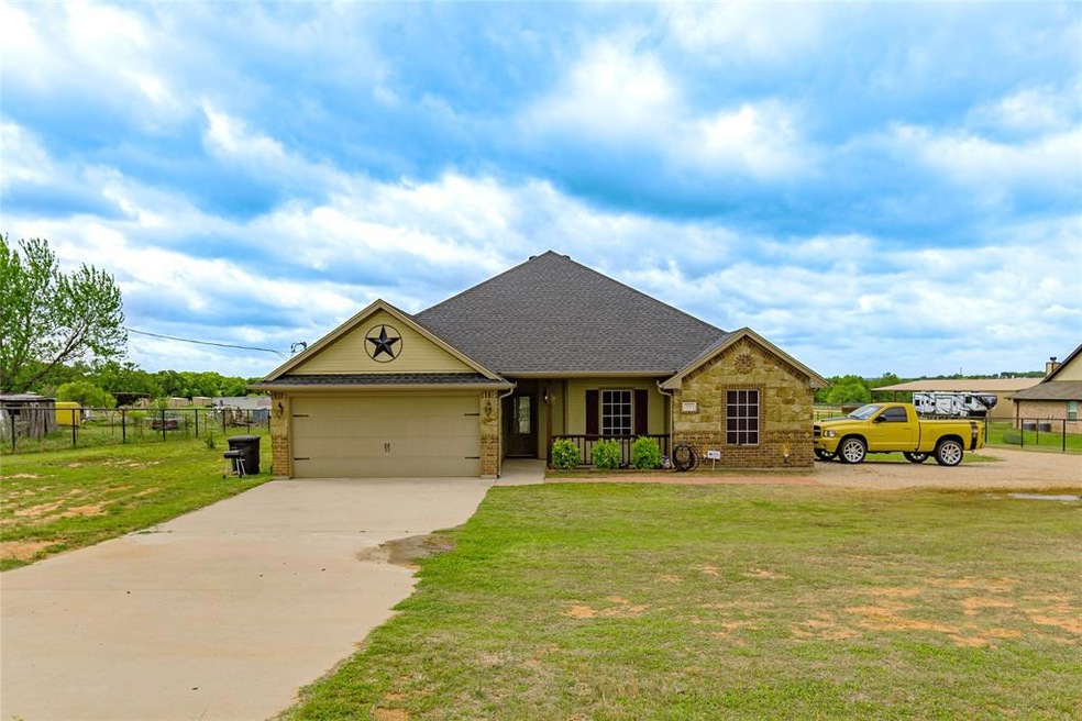 350 Thomas Rd, Springtown, TX 76082 - photo 1