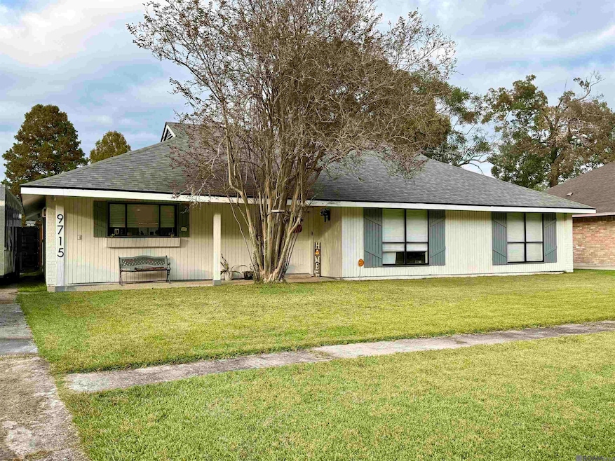 9715 Hardwood Dr, Baton Rouge, LA 70818 - photo 1