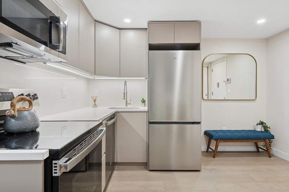 Pending $420,000 • Co-Listing Agent