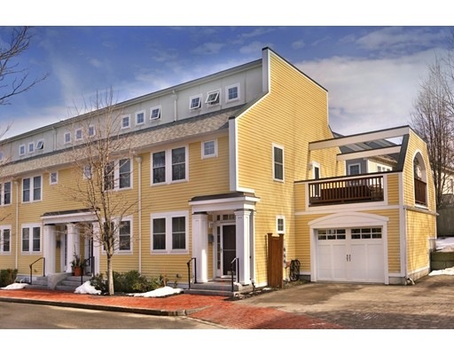 129 Merrimac St unit 15, Newburyport, MA 01950 - photo 1