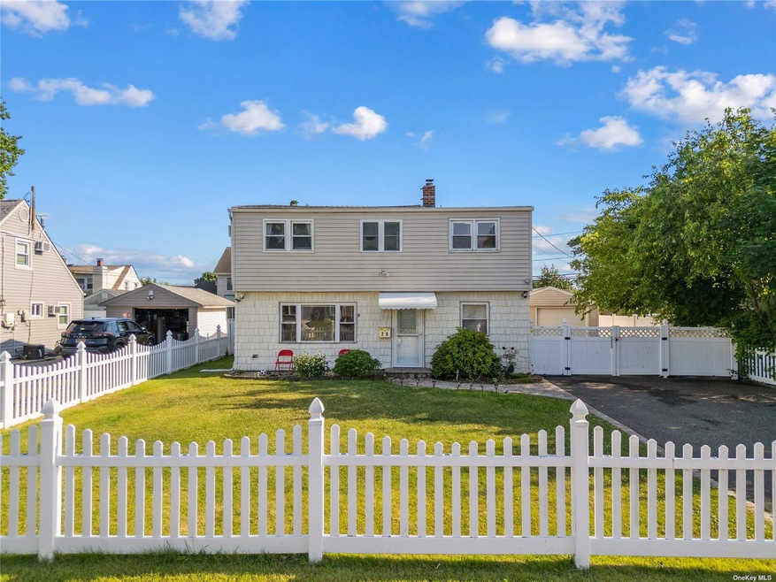 Sold $720,000 • Co-Listing Agent