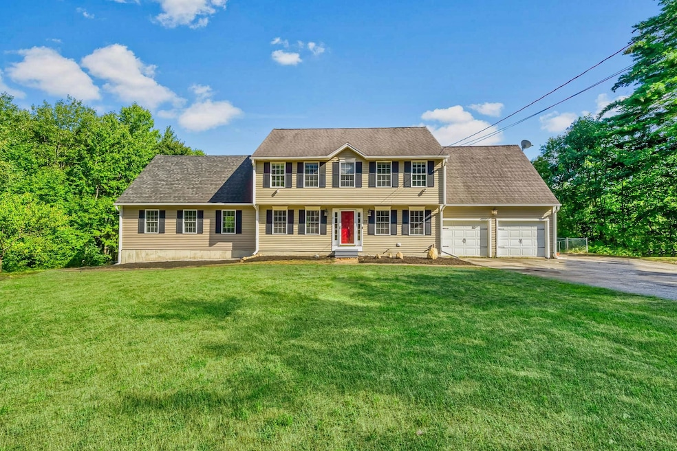 77 Gould Rd, Weare, NH 03281 - photo 1