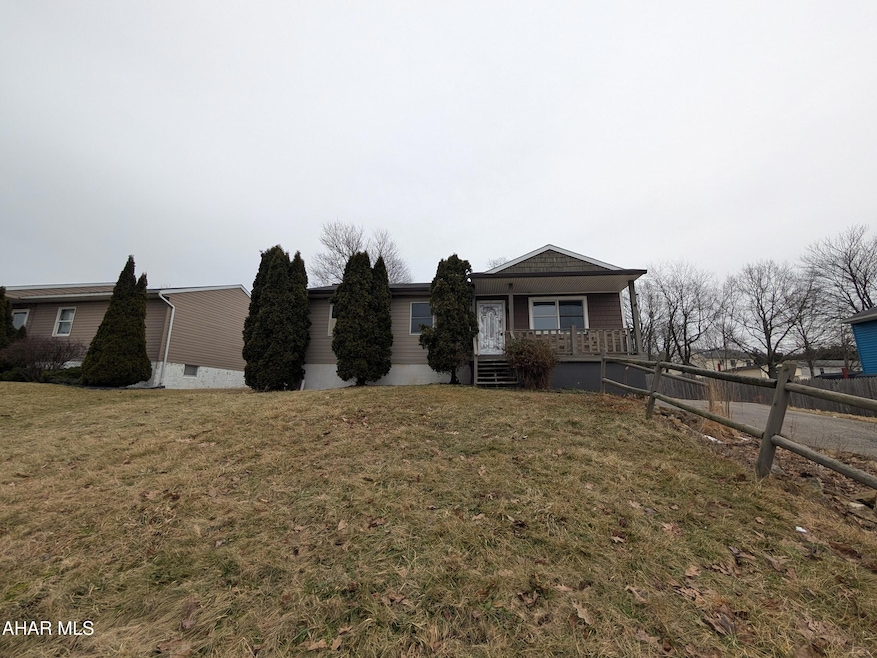 315 Red Oak Ln, Cresson, PA 16630 - photo 1