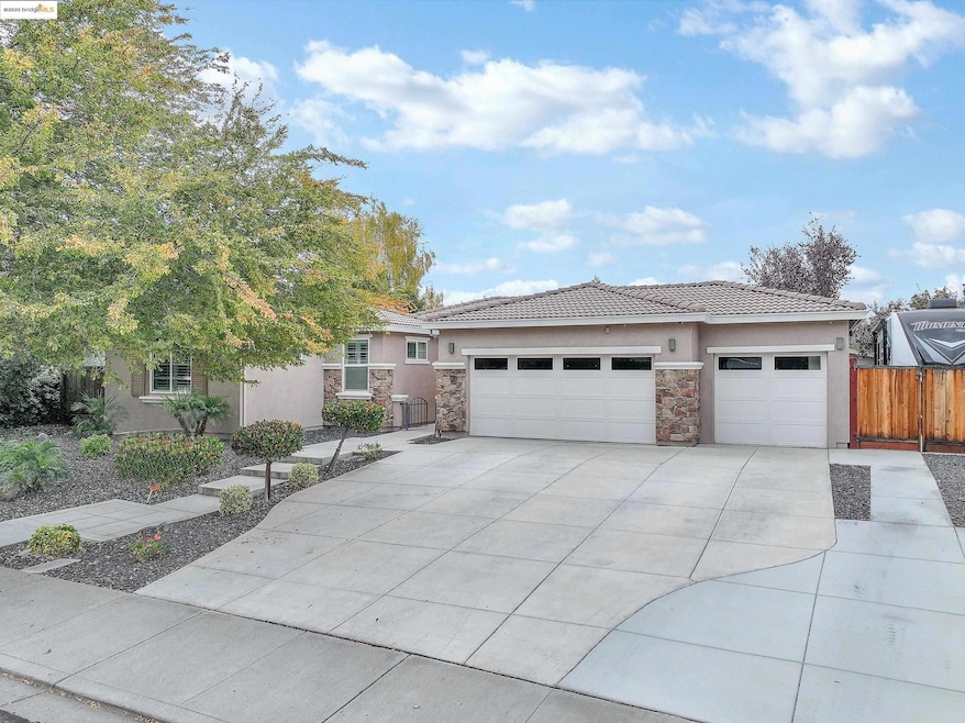 833 Marjoram Dr, Brentwood, CA 94513 - photo 1