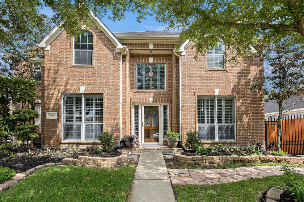 7910 High Knoll Ln, Houston, TX 77095 - photo 1