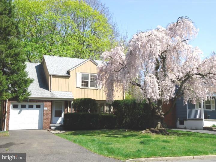 104 Orchard Ave, Hightstown, NJ 08520 - photo 1