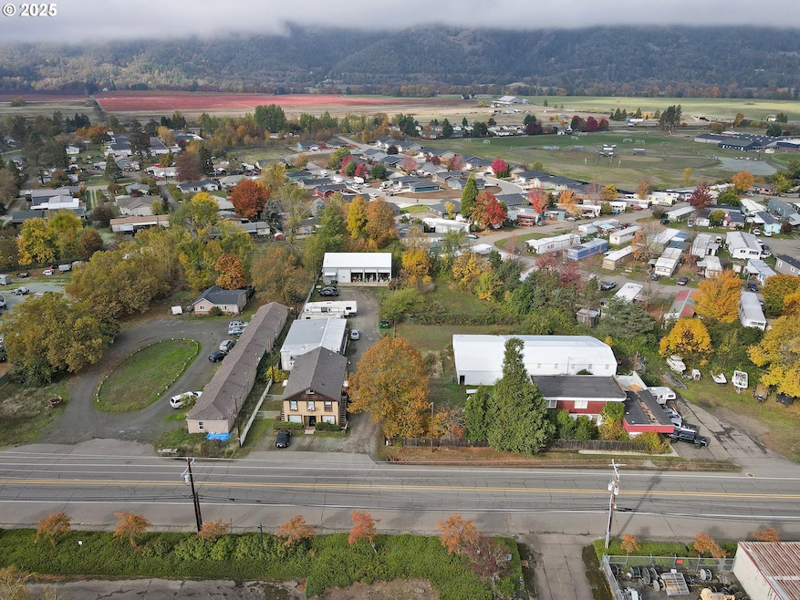 333 S Old Pacific Hwy, Myrtle Creek, OR 97457 - photo 1