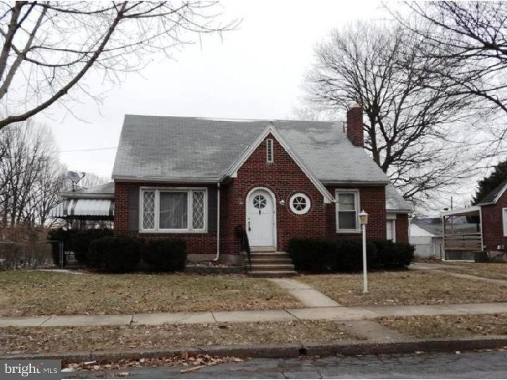 925 N 9th St, Reading, PA 19604 - photo 1