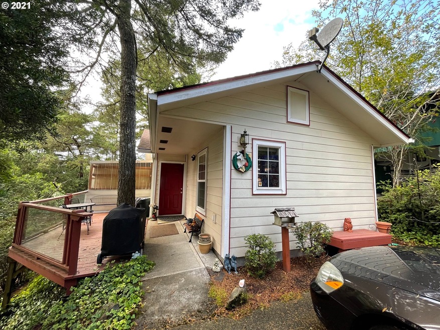 175 Nob Hill, Florence, OR 97439 - photo 1
