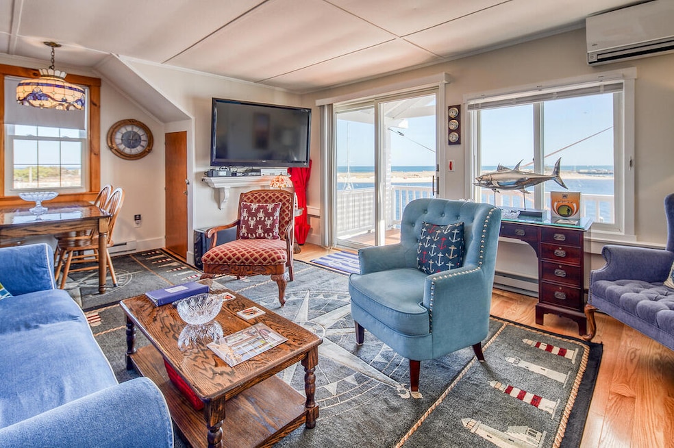 47 E Chop Dr unit 3, Oak Bluffs, MA 02568 - photo 1