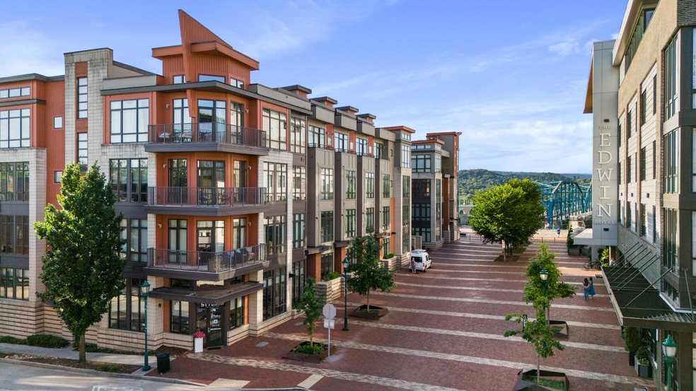Museum Bluffs Parkview Condos!